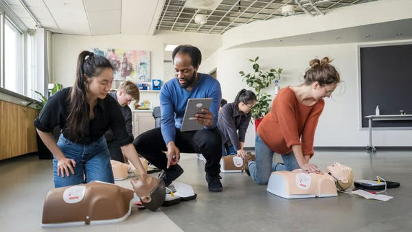 AED-trainer voor het oefenen van reanimatie met een AED